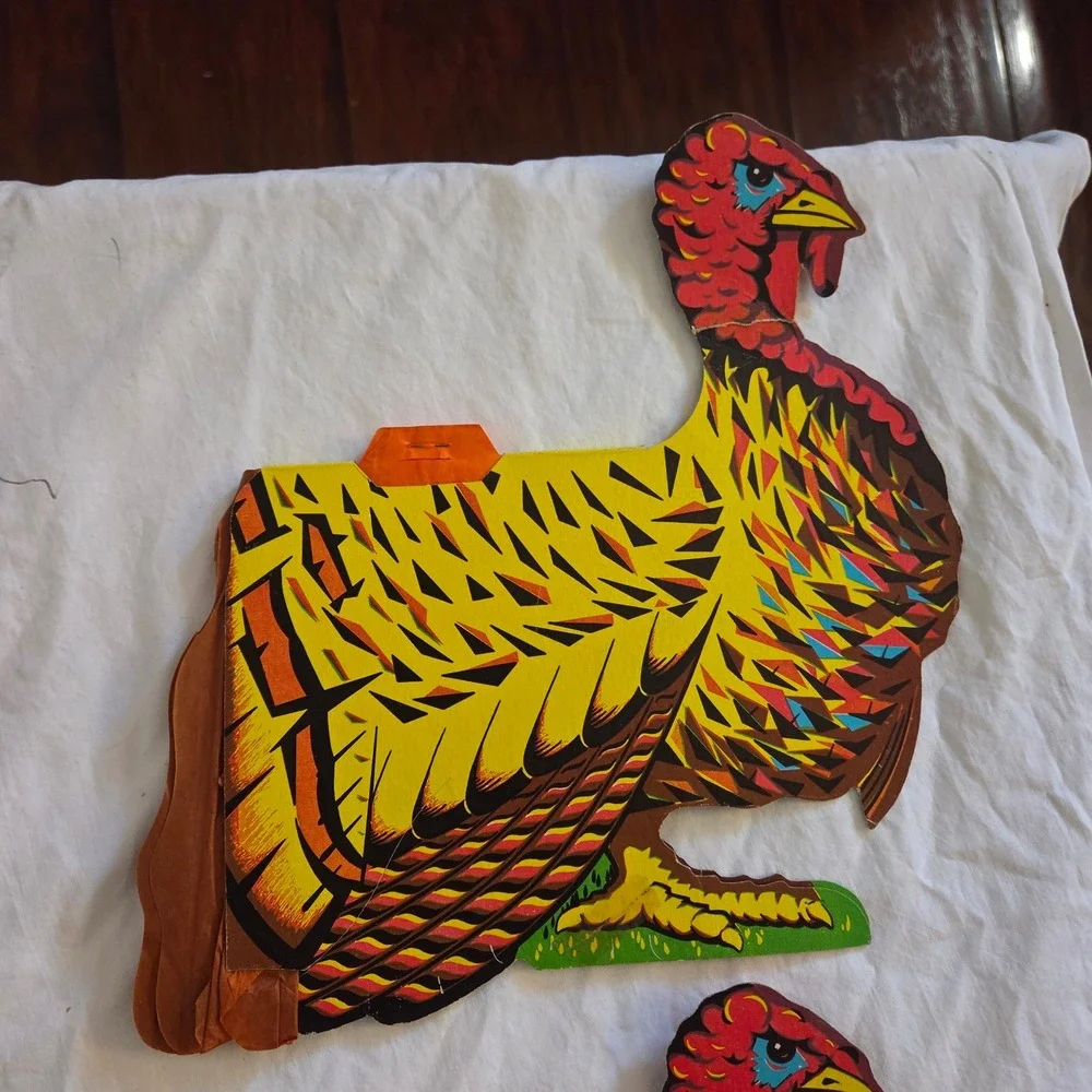 Vintage Thanksgiving Turkey Honeycomb Decoration table 2 Piece Set‎
